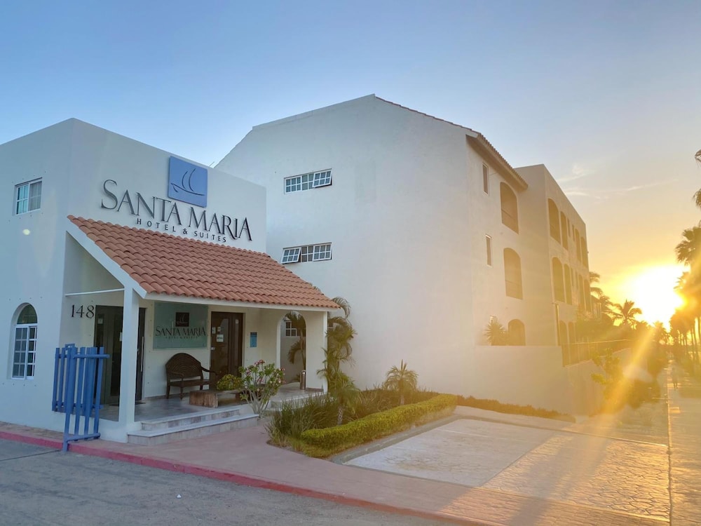 Santa Maria Hotel And Suites 3/47