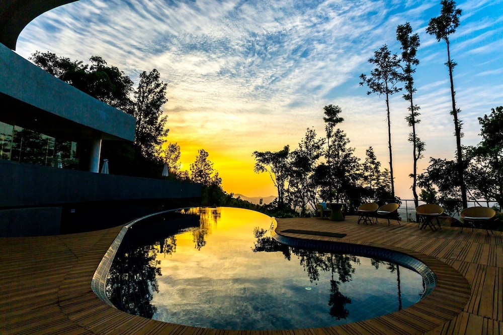 Java Rain Resorts 21/26