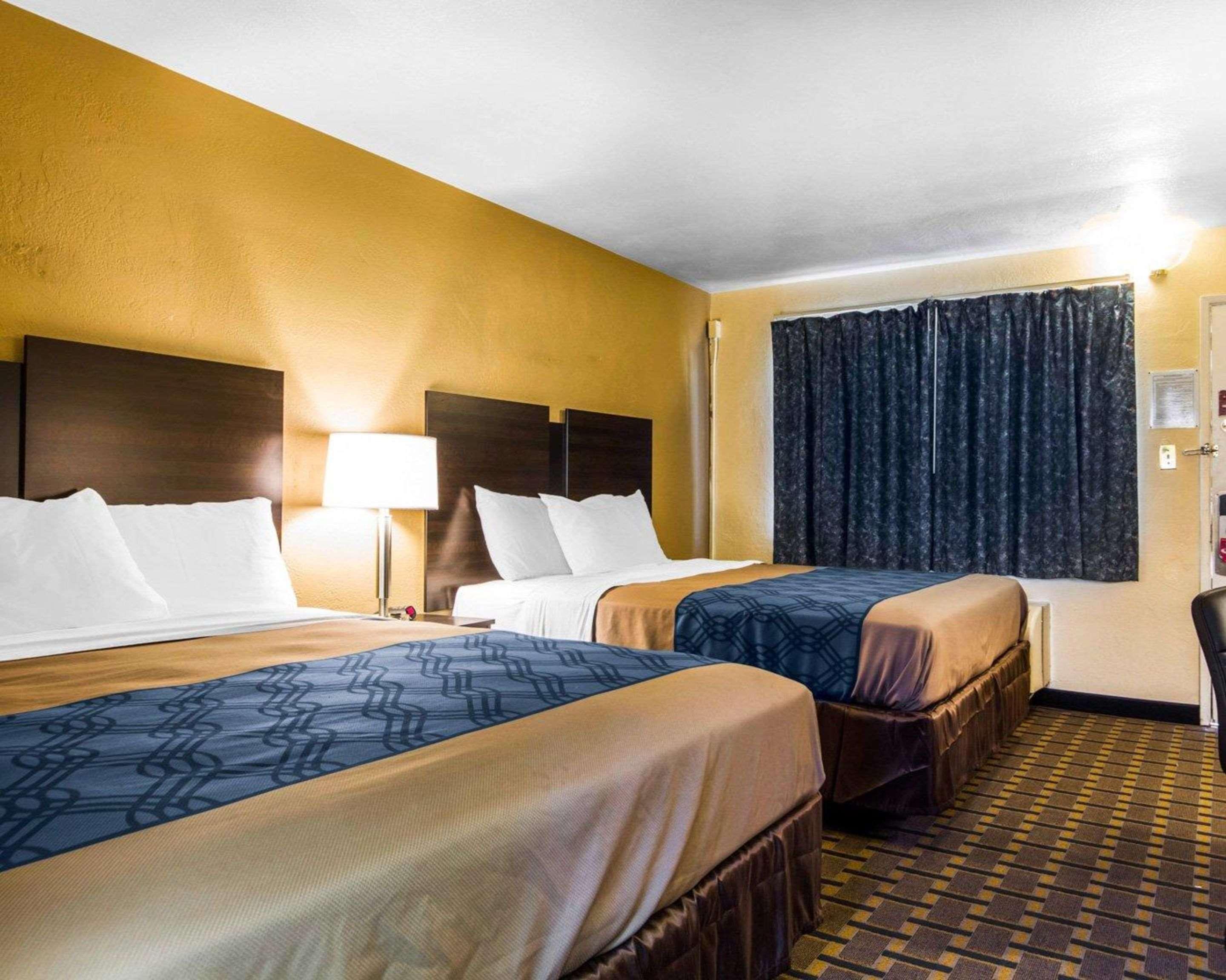 ROOM, 2 DOUBLE BEDS, SMOKING