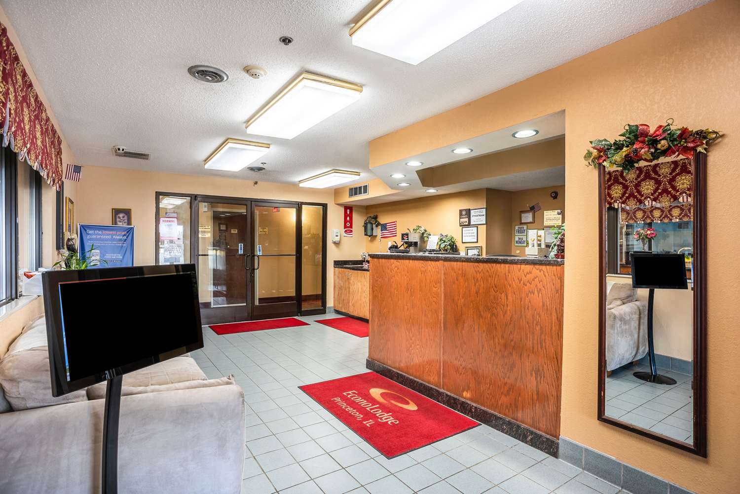 Econo Lodge Princeton 4/43