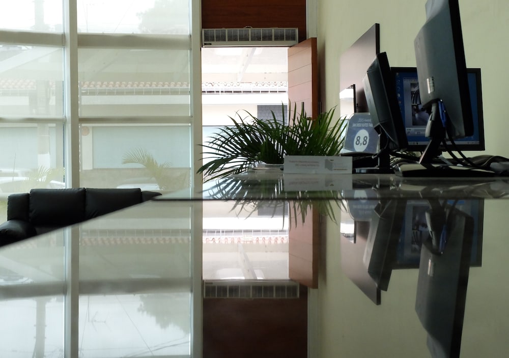 San Diego Suites Taubate 44/64
