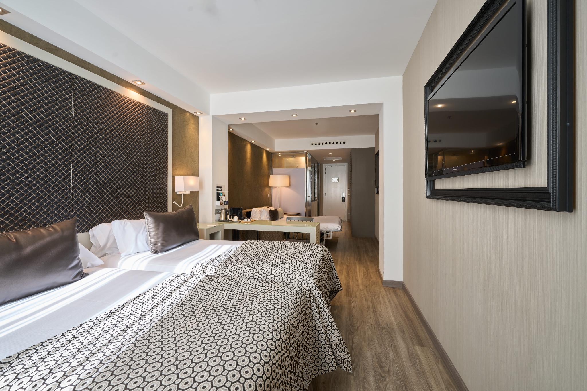 Junior Suite Triple