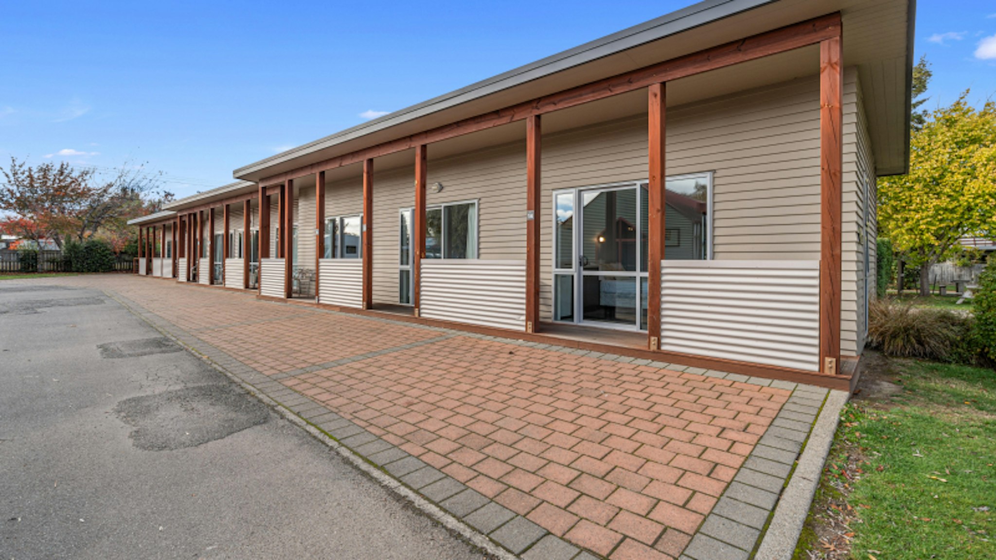 Tasman Holiday Parks - Te Anau 16/28