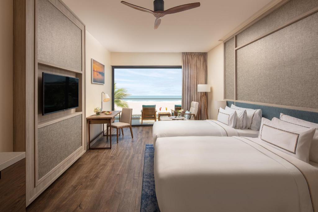 3 Bedrooms, Pool, the Level, Villa, Ocean Front