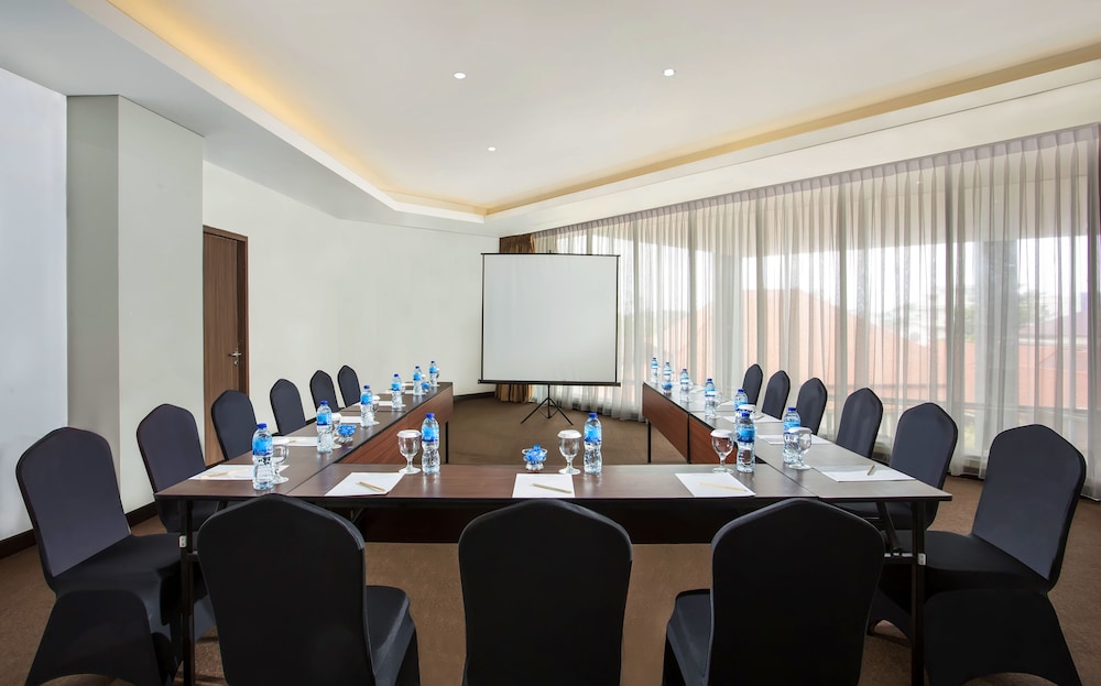 Swiss-Belhotel Pangkalpinang 50/53