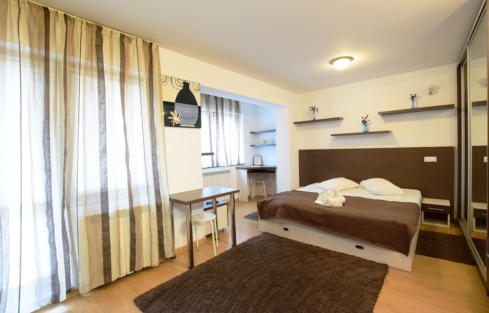 Decebal Residence Apartments 31/80