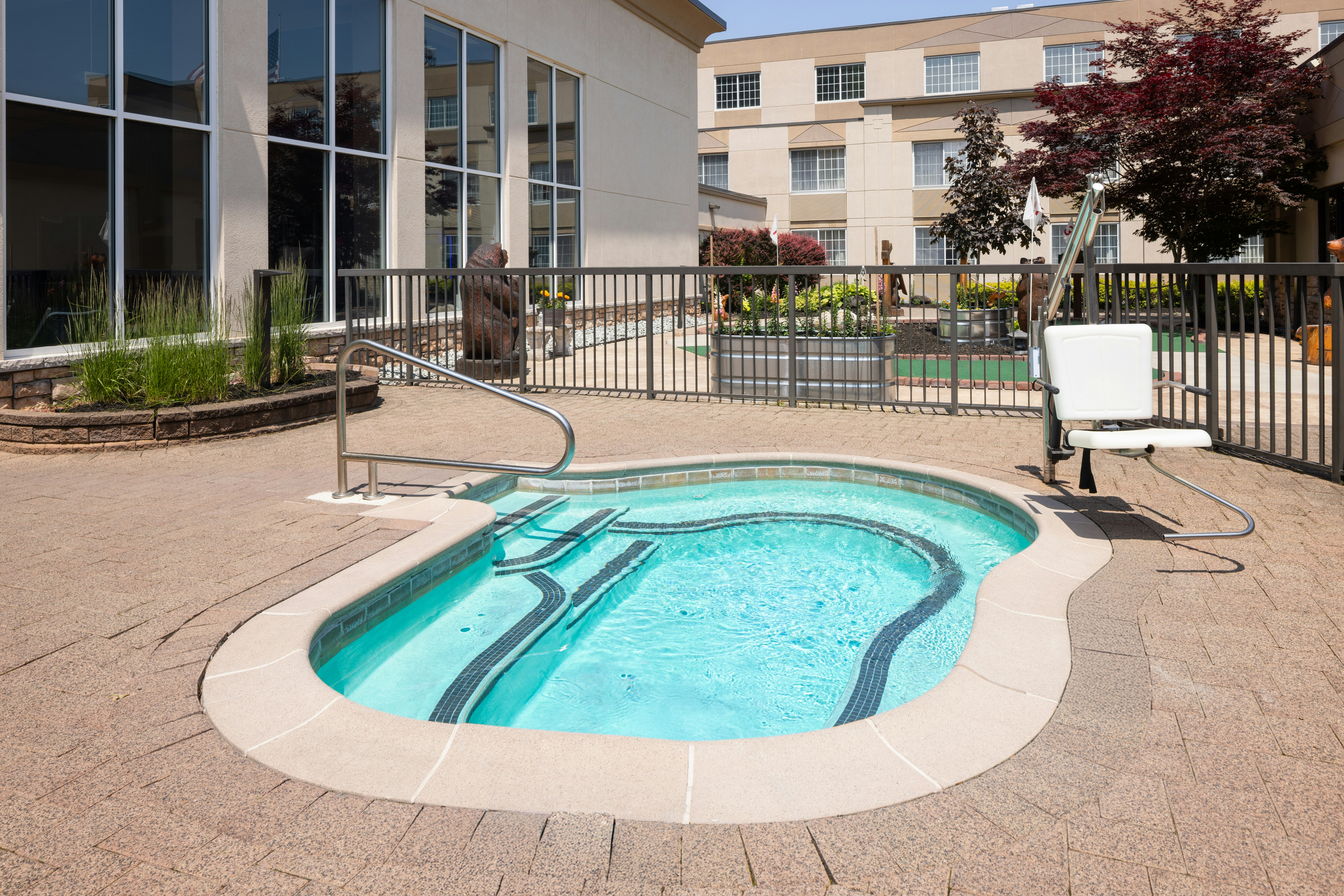 Holiday Inn Resort Lake George Adirondack Area 69/69