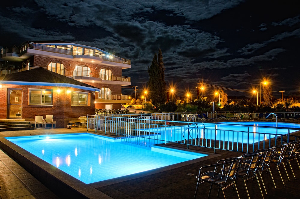 Ionionstar Hotel 7/48