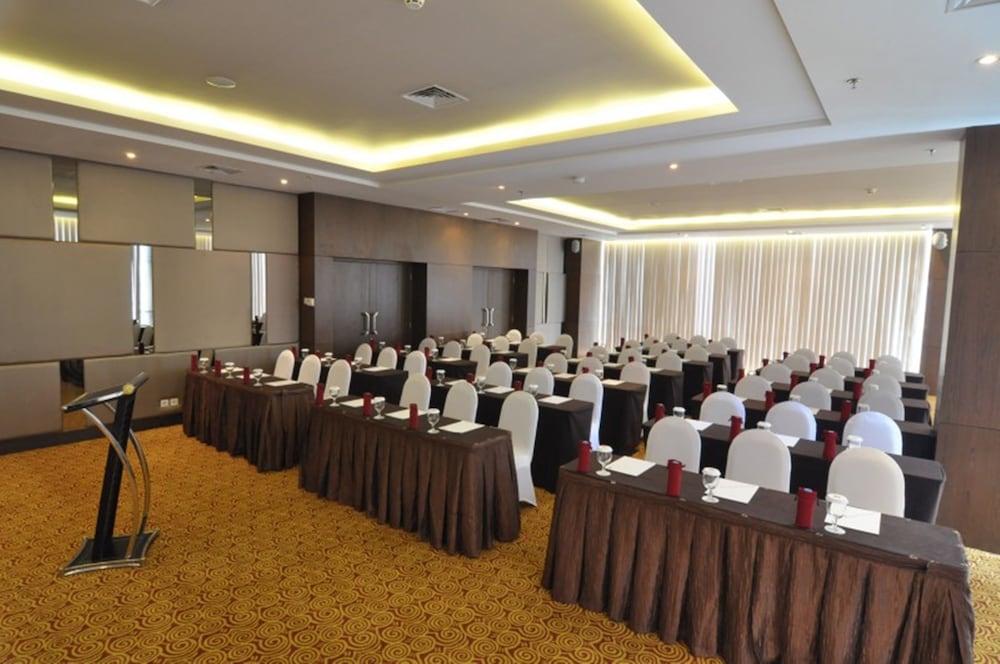 Horison Ultima Semarang (Ex Star Hotel) 27/30