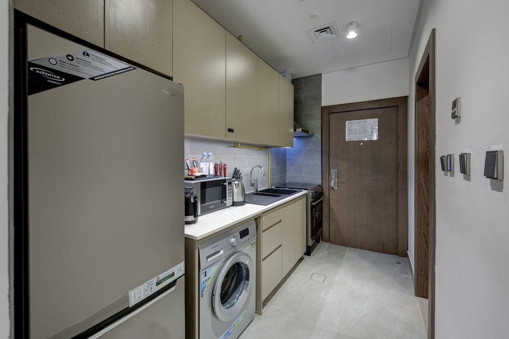 Abar Hotel Apartment Dubai investment Park 7/48