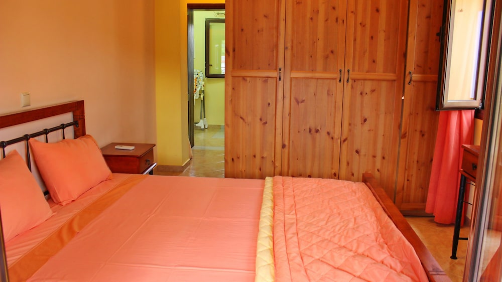 Prestige Villas 7/50