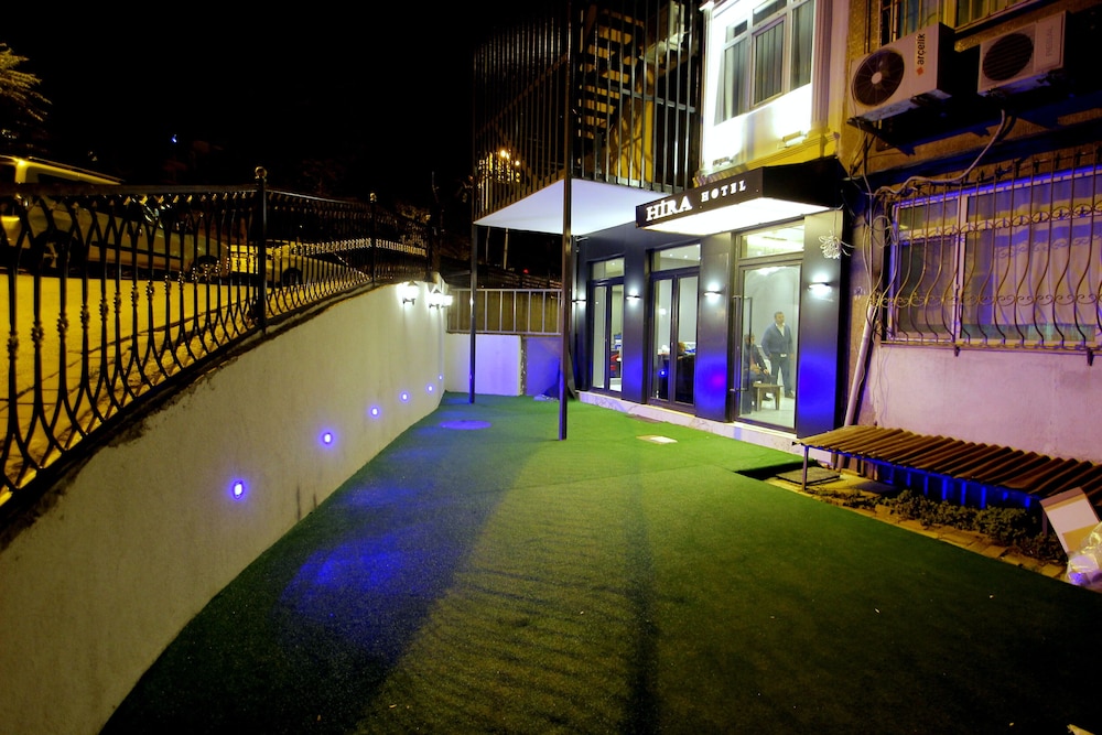 Hira Hotel 41/57
