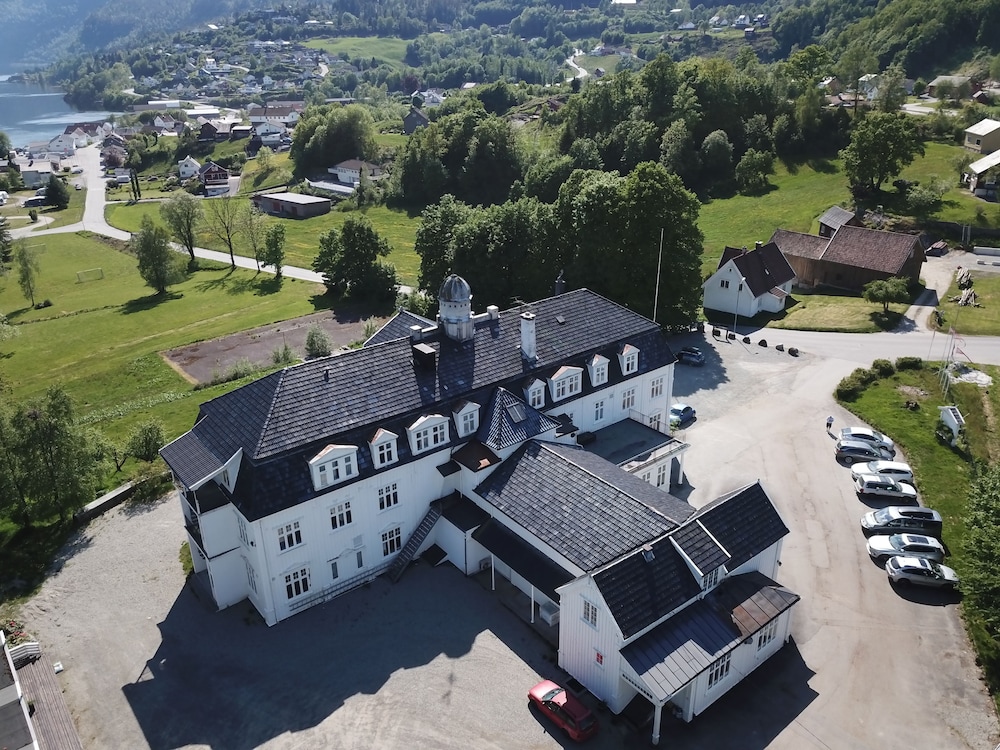 BEST WESTERN SAUDA FJORDHOTELL 44/50