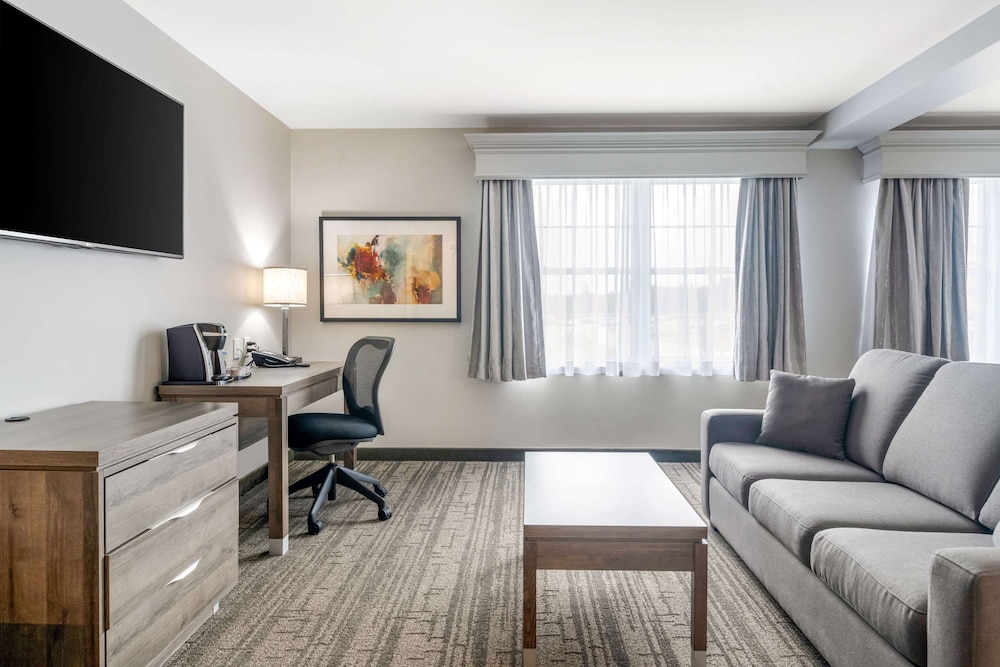 Amsterdam Inn & Suites, an Ascend Collection Hotel 18/28