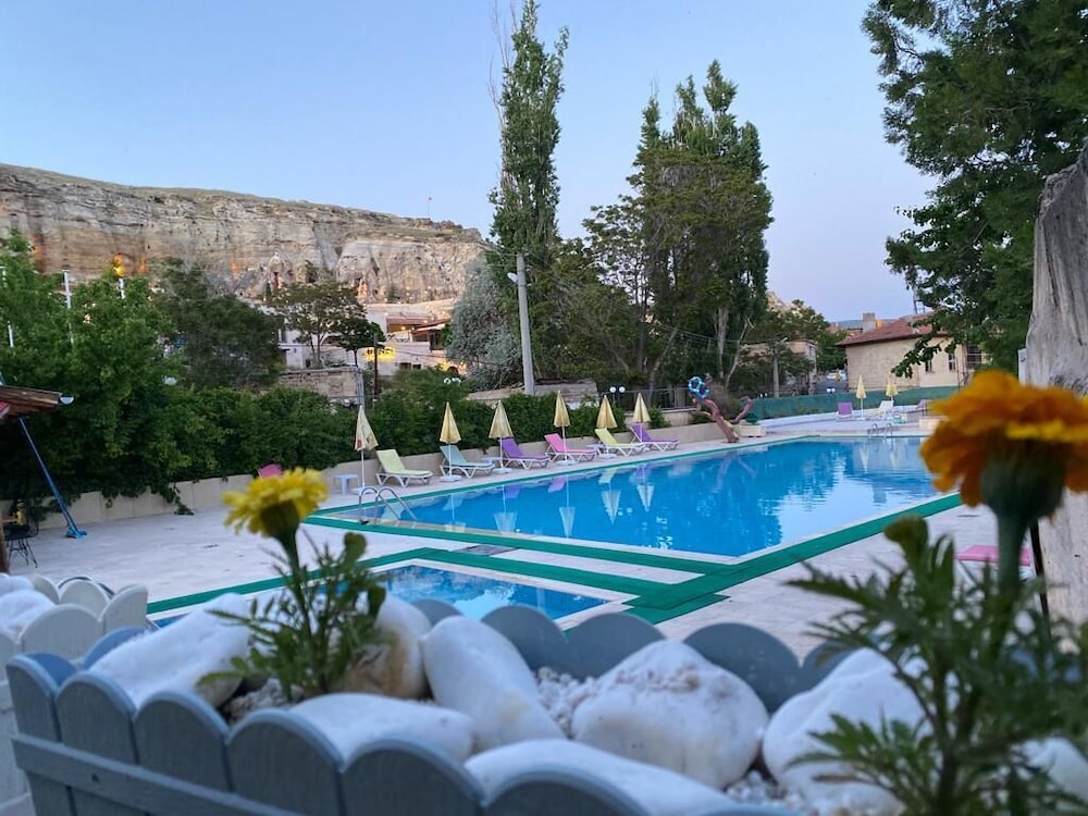 Elif Stone House 59/63