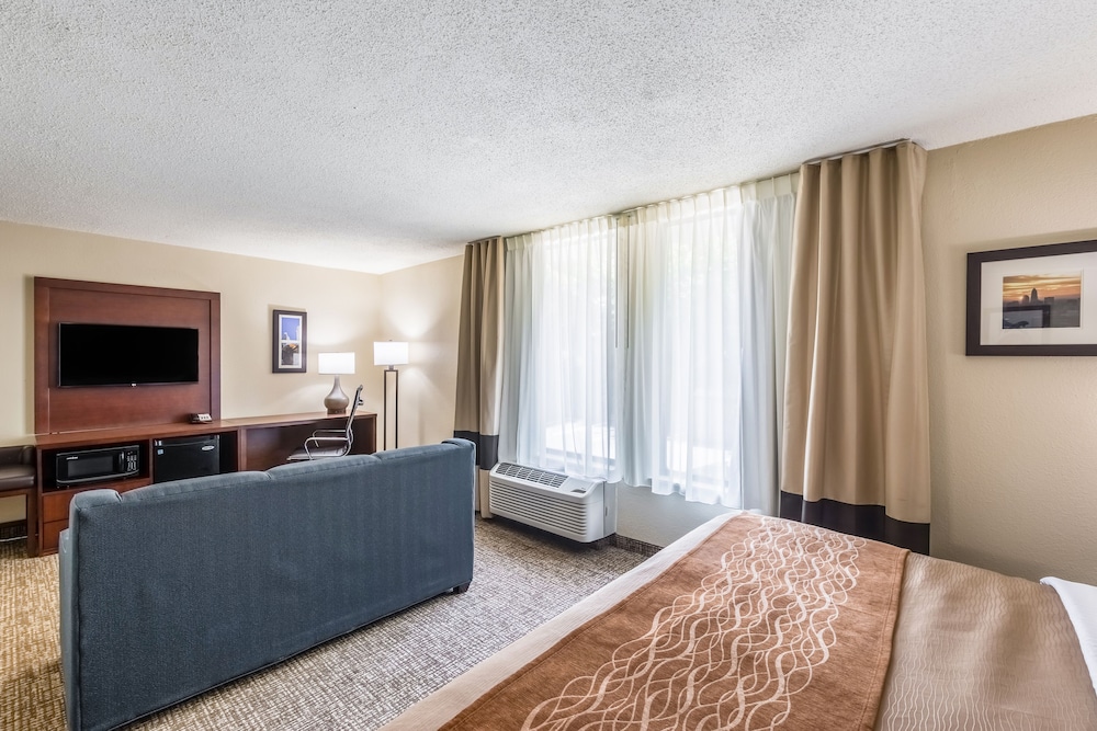 Comfort Inn Charlotte Airport Uptown 15/40