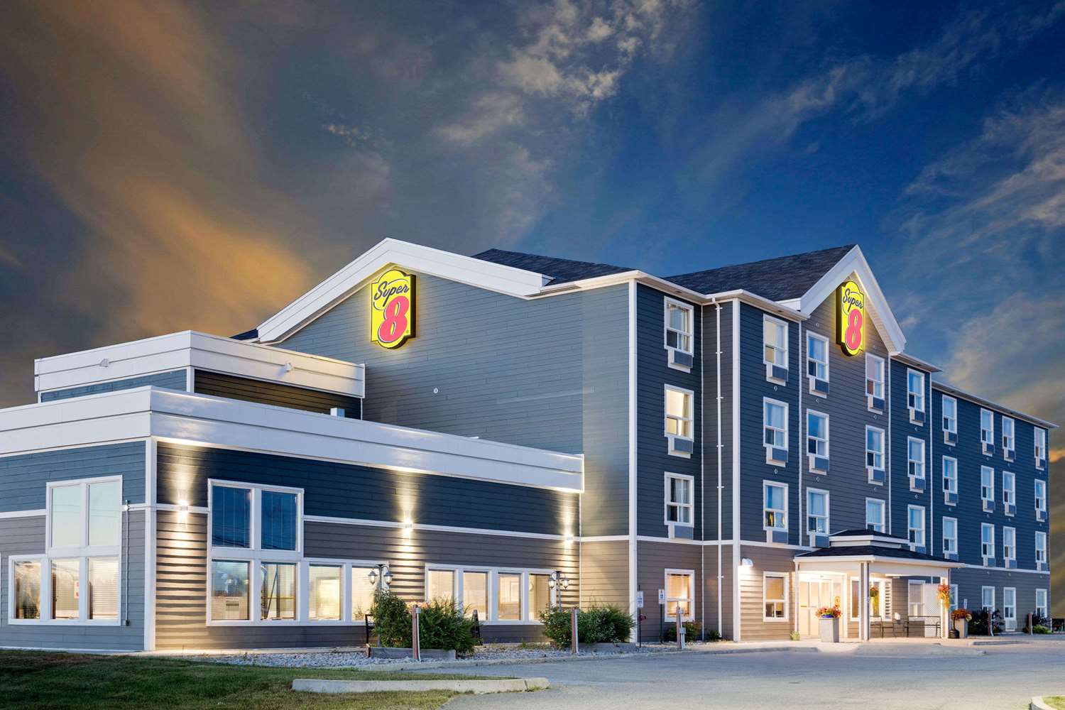 Super 8 By Wyndham Kapuskasing 2/11