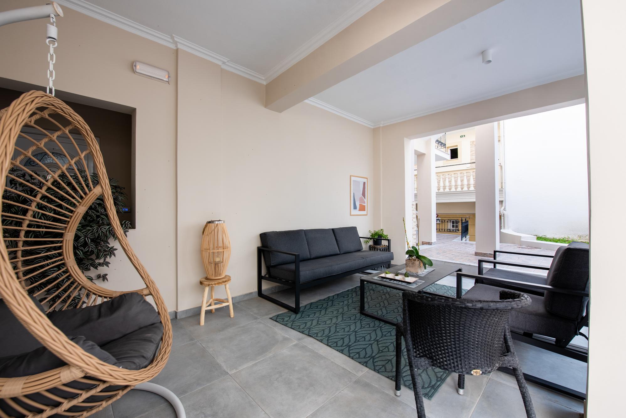 Korinas Apart Hotel 2/4