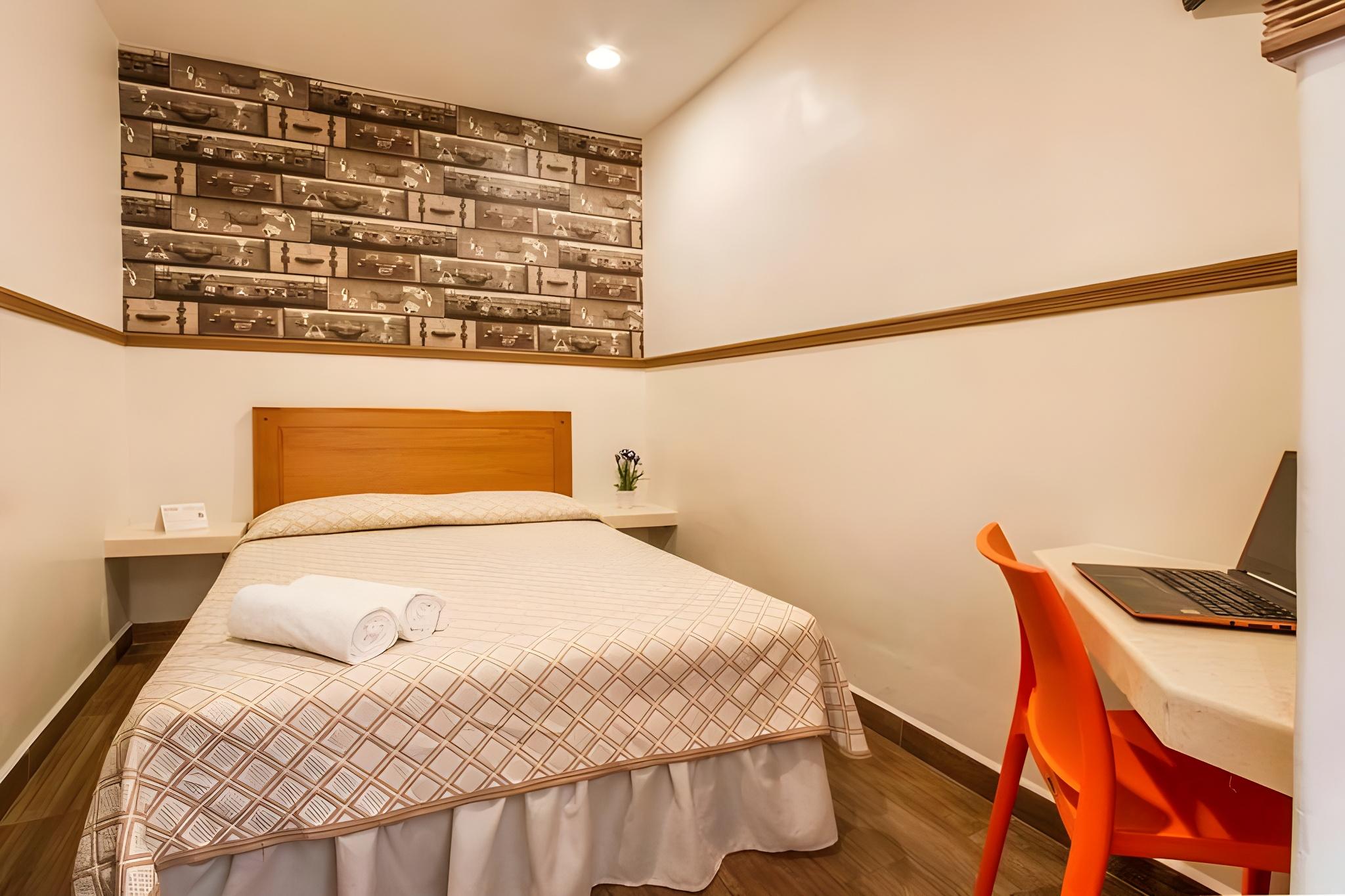 Room, Single