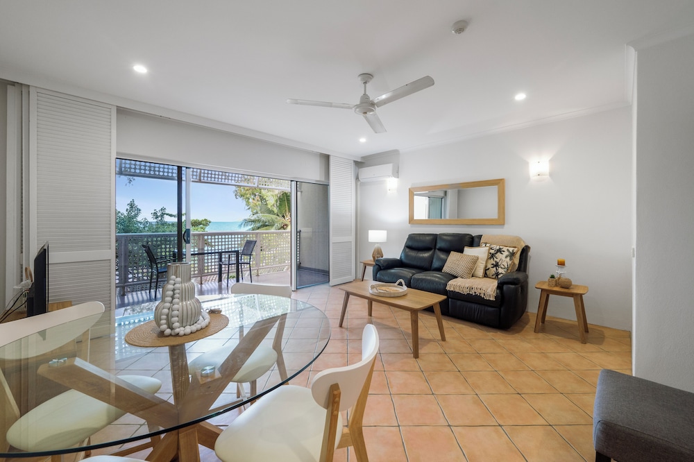 Marlin Waters Beachfront Apartments 81/100
