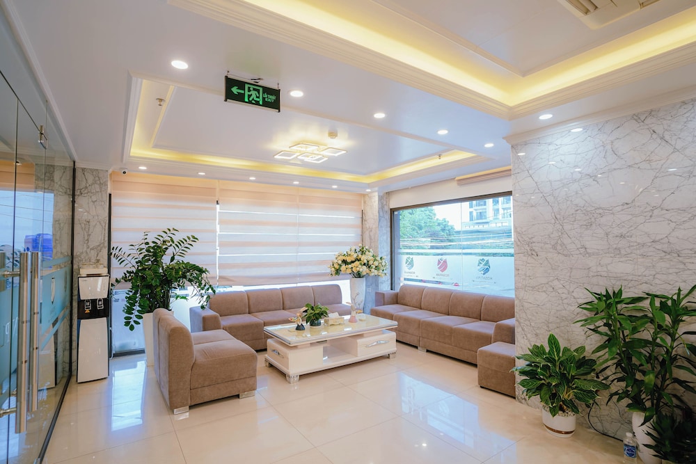 Rosarian Hotel 30/40