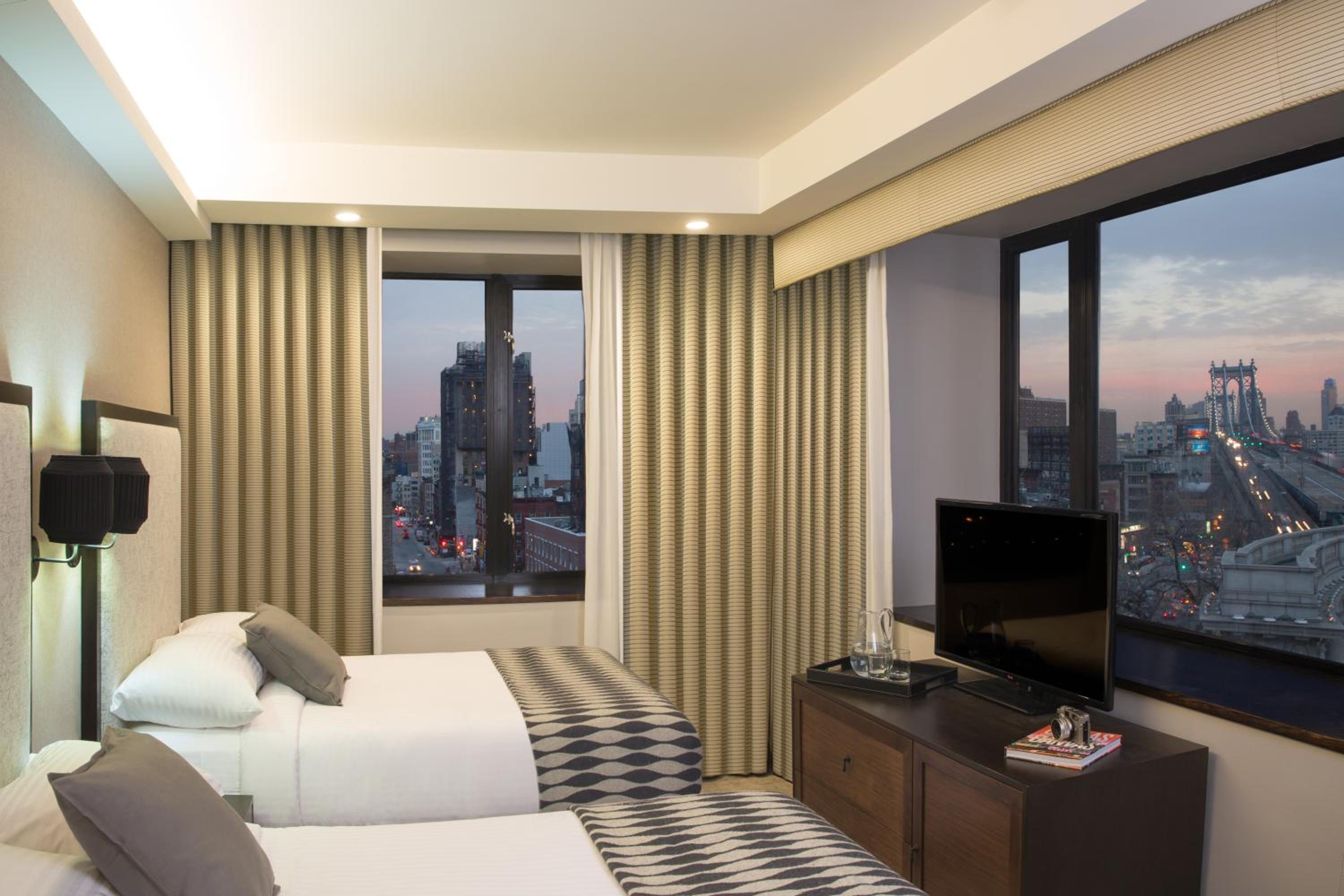 Leon Hotel 21/37