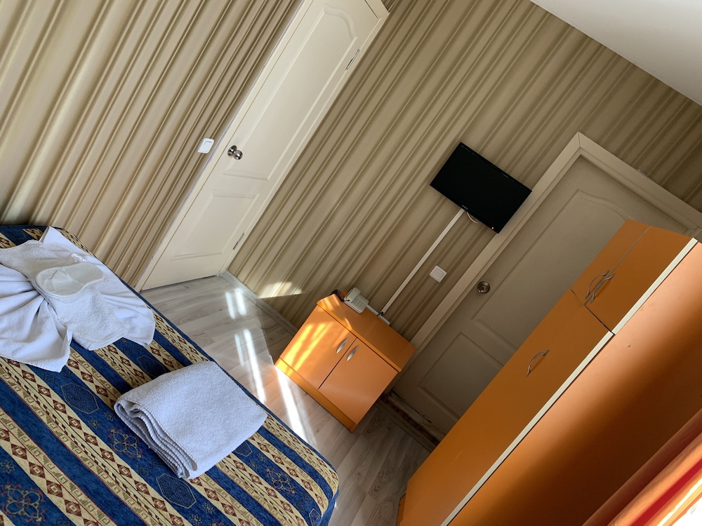 Anadolu Hotel 14/30