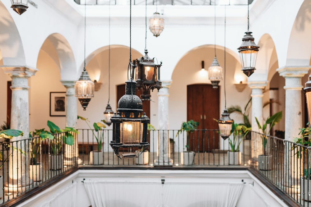 Hotel Sin Nombre 37/50