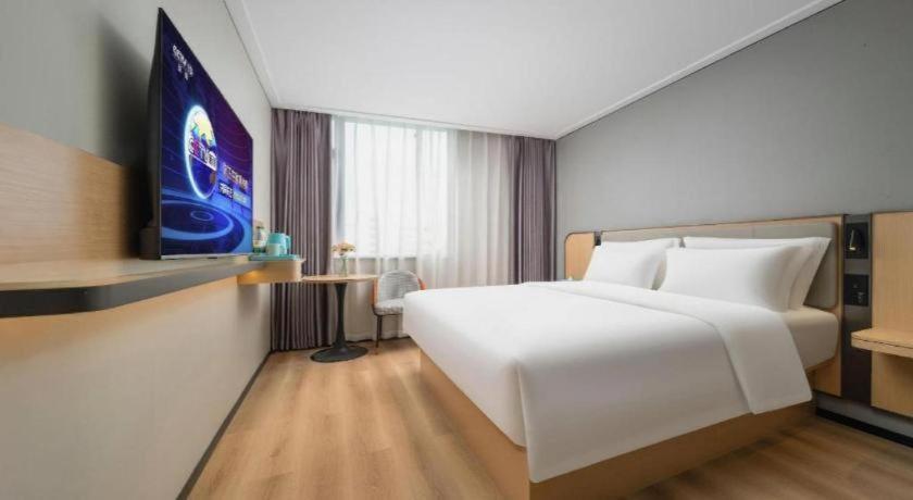 City Comfort Inn (Maoming Xuefu) 19/47