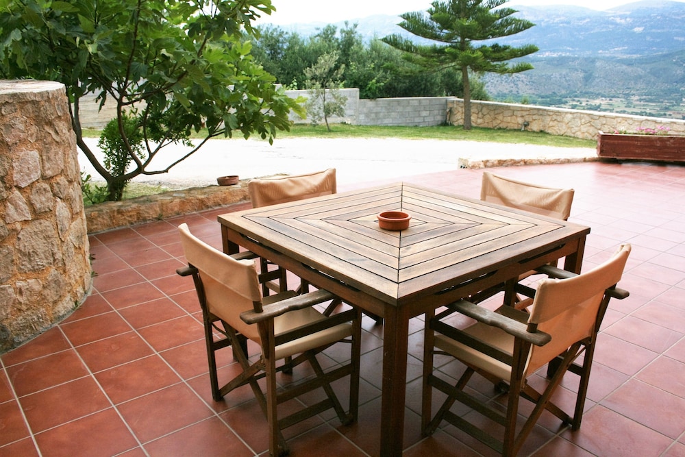 Lagoon View Apartments - Adults Only 55/70