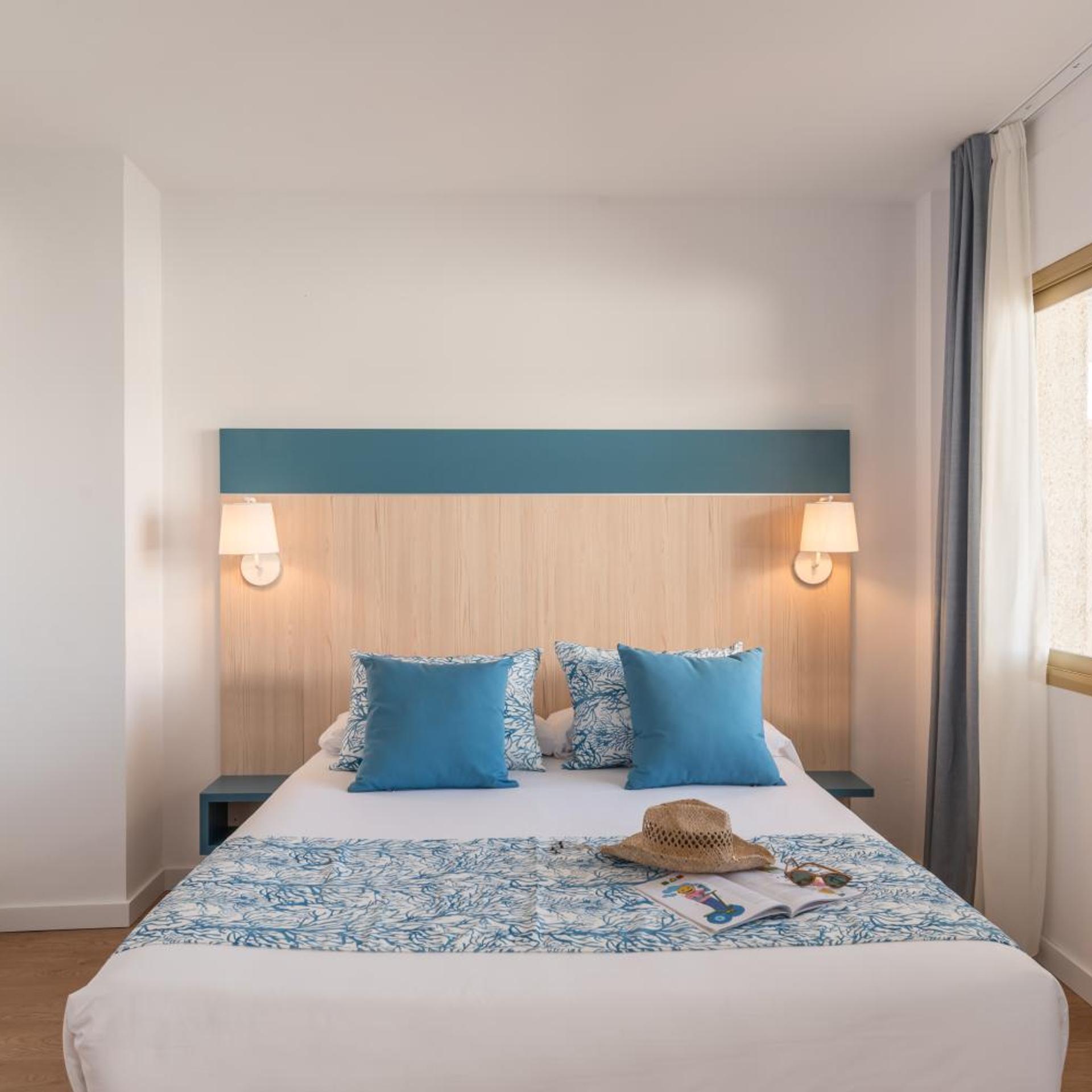 Room, Single