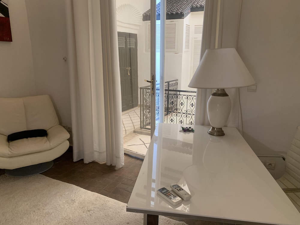 Riad Moullaoud 48/50