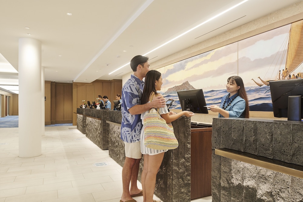 OUTRIGGER Reef Waikiki Beach Resort 11/86