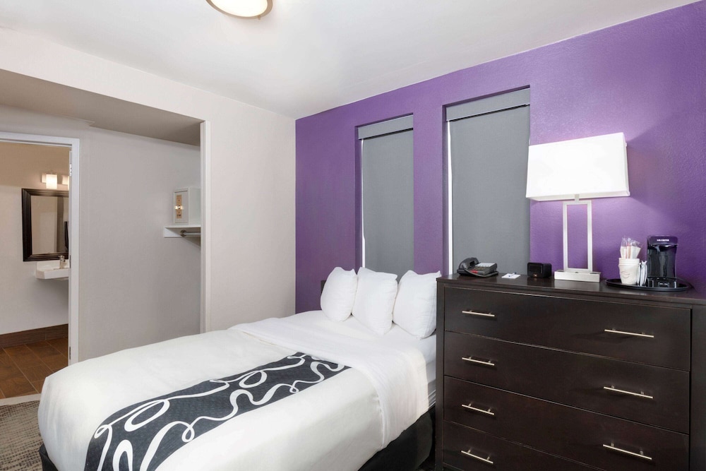 La Quinta Inn & Suites by Wyndham New York City Central Park 28/61