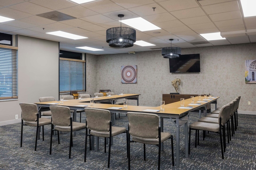 Four Points by Sheraton Columbus - Polaris 38/52