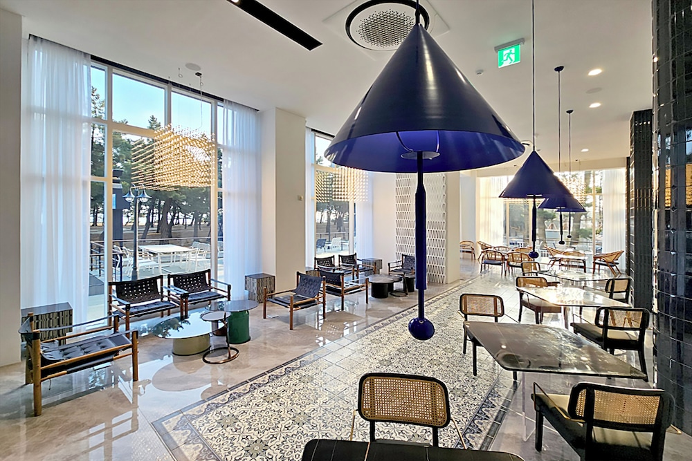 Avvio Hotel 40/50