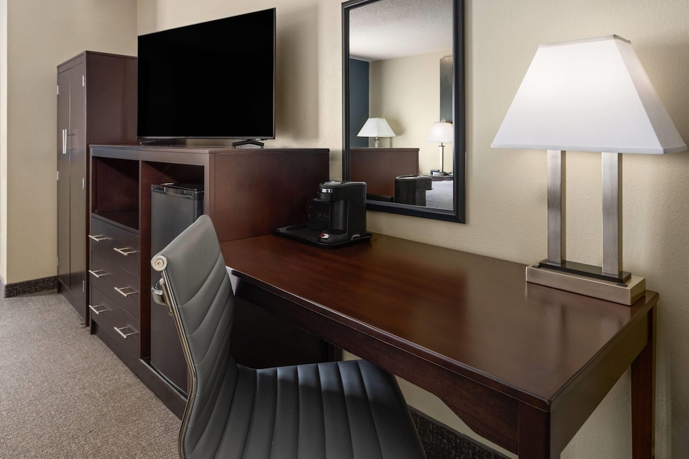 Days Inn by Wyndham Penn State 23/50