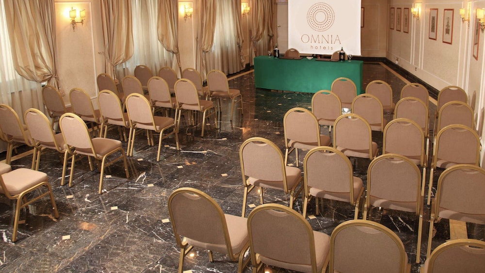 Donna Laura Palace Hotel 67/69
