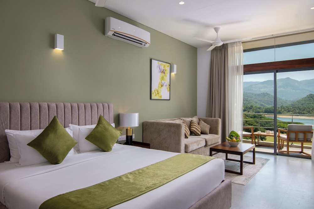 Victoria Golf and Country Resort 9/50