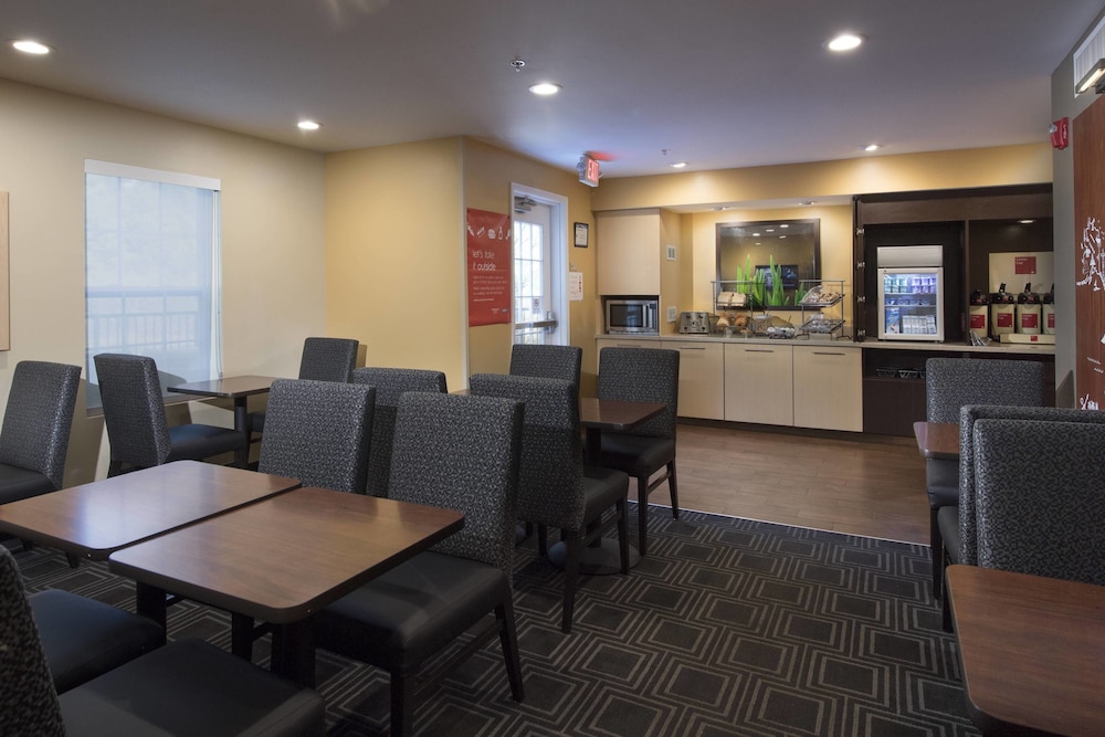 TownePlace Suites by Marriott Atlanta Alpharetta 29/31