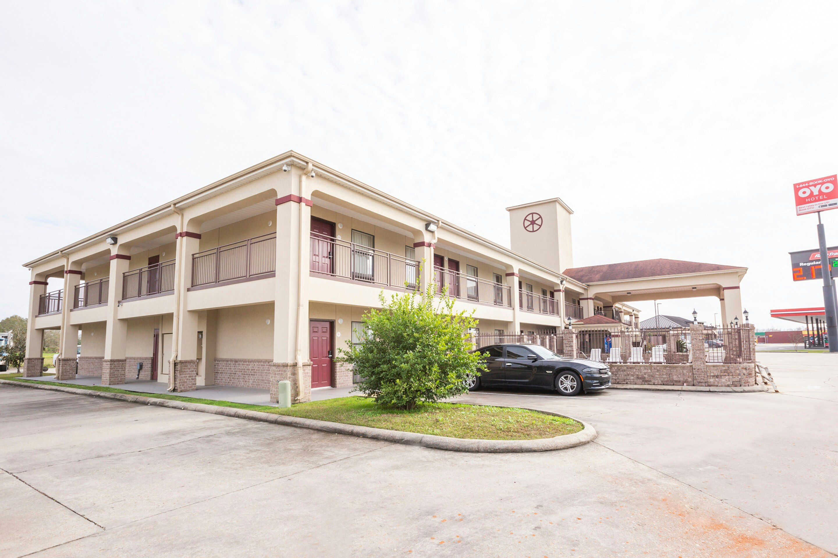OYO Hotel LSU 61/70