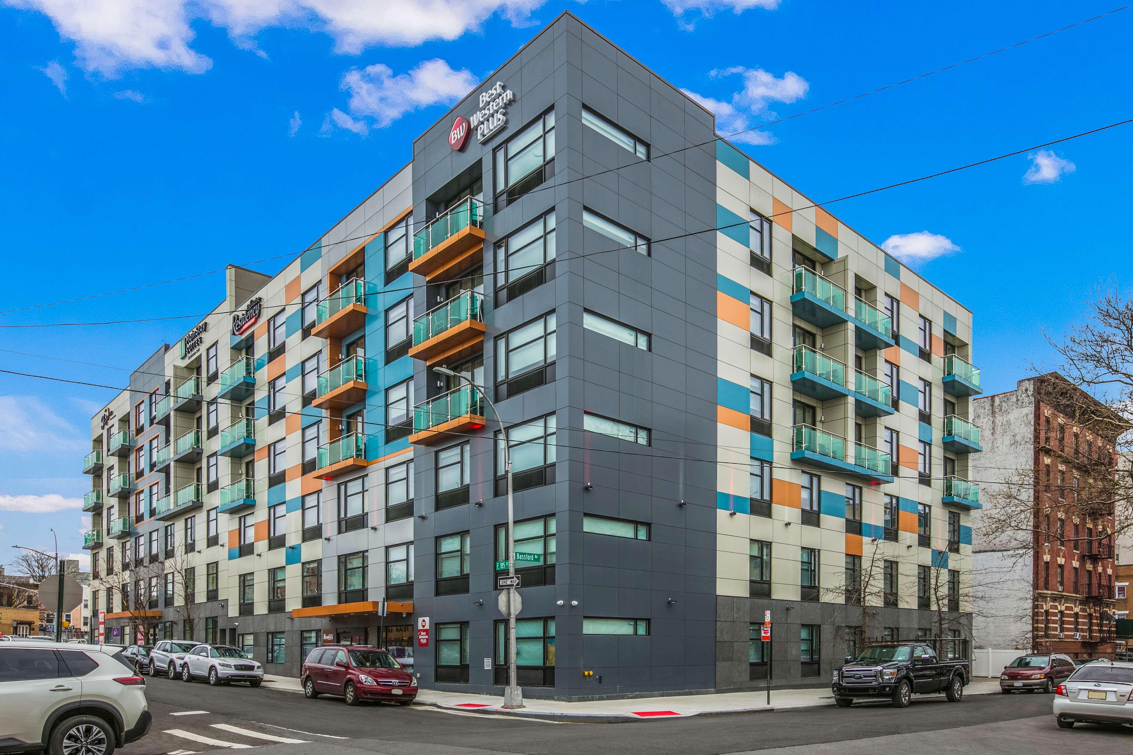 Executive Residency Bronx 3/36