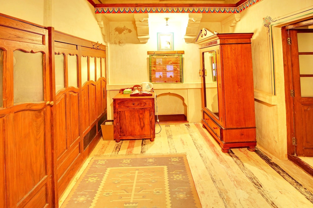 FORT POKARAN HOTEL 10/34