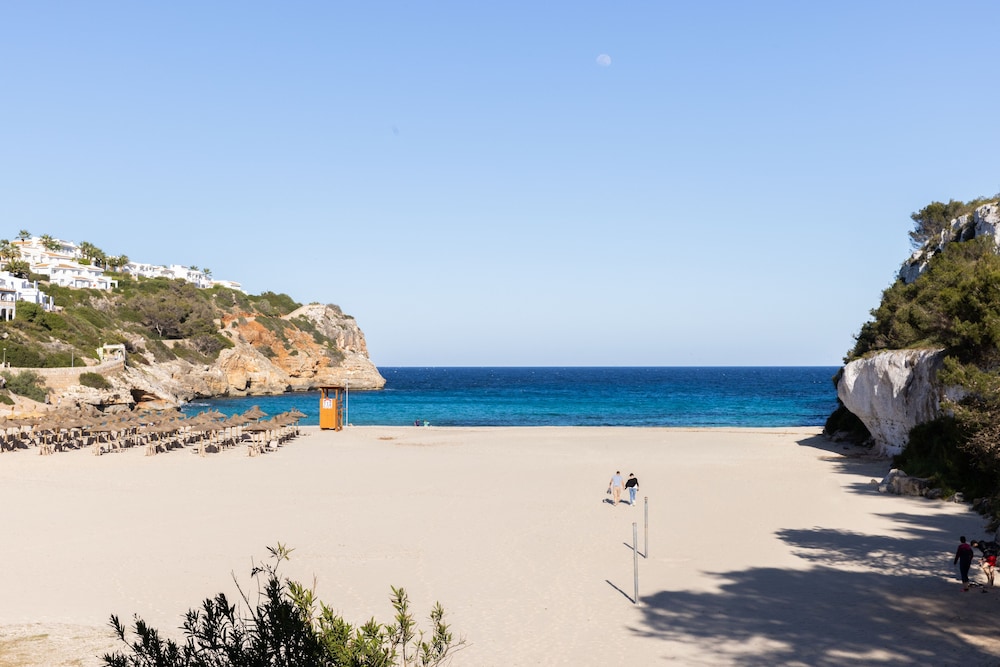 Hotel Cala Romantica 57/65