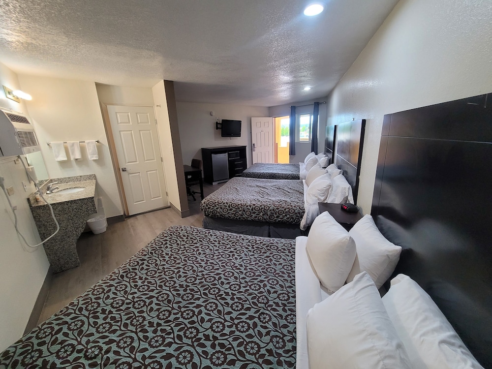 Econo Lodge Las Vegas NM 22/53