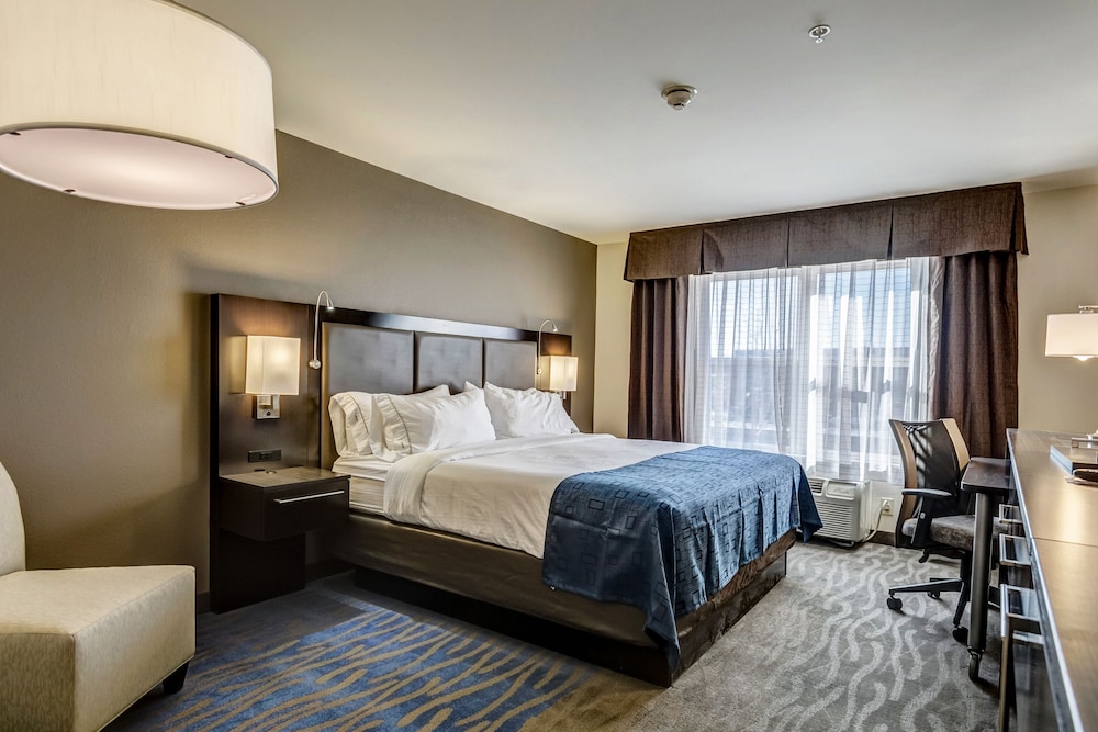 Holiday Inn Express Hotel & Suites St. Louis West-O Fallon 13/71