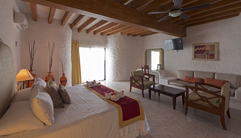 Punta Serena 8/50