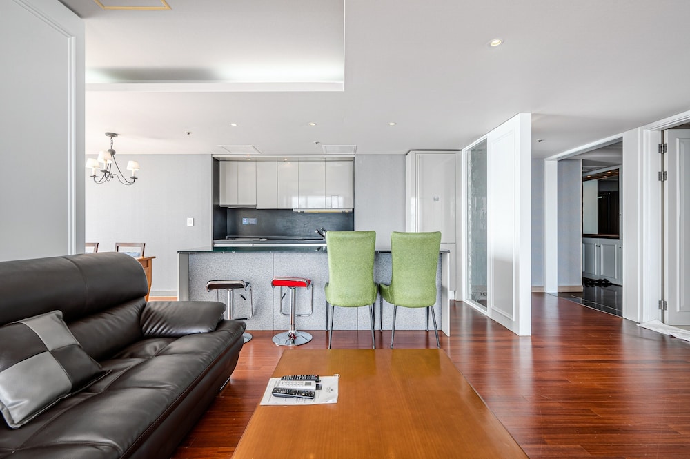 Haeundae Seacloud Hotel Residence 42/62