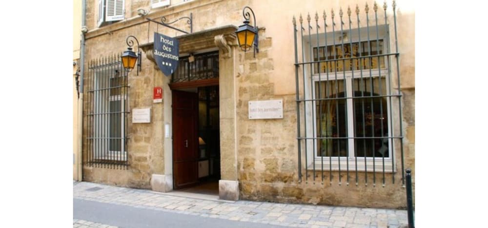 HOTEL DES AUGUSTINS 2/70