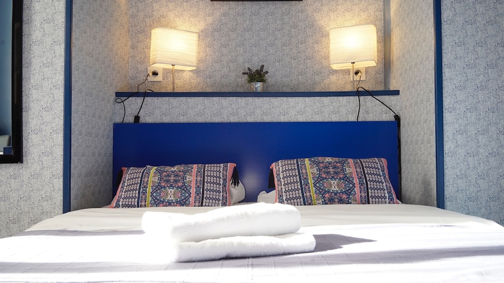 Hotel Des Dames 23/32